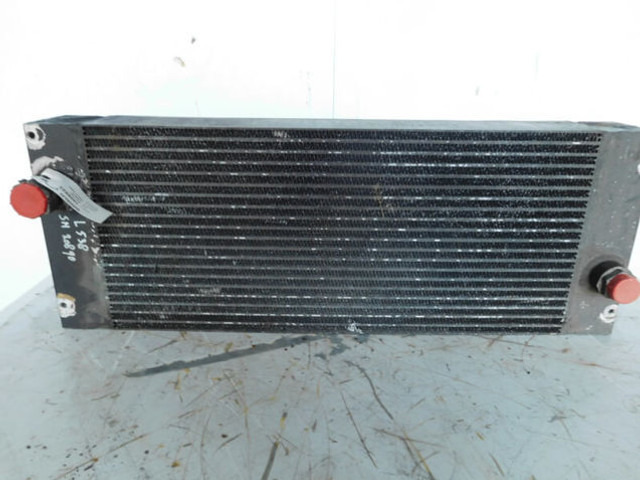 Liebherr Oilcooler - Hladnjak ulja: slika 1 Liebherr Oilcooler - Hladnjak ulja: slika 1