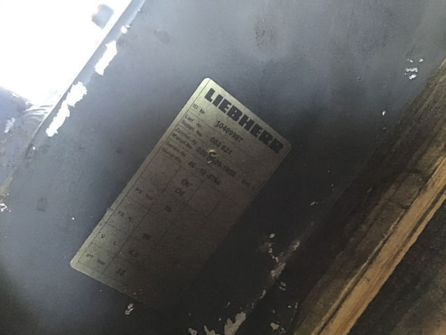 Liebherr Oilcooler - Hladnjak ulja: slika 2 Liebherr Oilcooler - Hladnjak ulja: slika 2