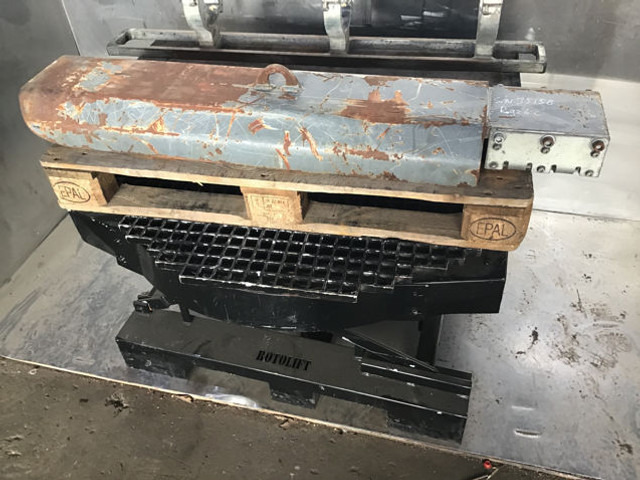 Liebherr Protection - Branik: slika 1 Liebherr Protection - Branik: slika 1