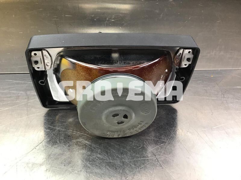 Liebherr R912 Li / R902 L - Prednja svetla: slika 2 Liebherr R912 Li / R902 L - Prednja svetla: slika 2