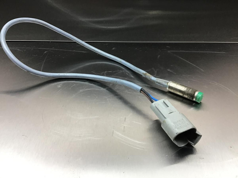 Liebherr R914B / R904 / A904 Li / A900C Li / A900B Li / A316 Li / A314 Li / A924B Li / A924 li / A914 Li / A934 Li / A934B Li - Senzor: slika 1 Liebherr R914B / R904 / A904 Li / A900C Li / A900B Li / A316 Li / A314 Li / A924B Li / A924 li / A914 Li / A934 Li / A934B Li - Senzor: slika 1