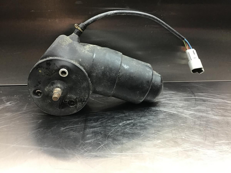 Liebherr R914STD / R914HDSL / R914B / R904 / A904 Li / A902 Li / A900B Li / A316 / A902 INDUSTRIAL / A932 Li / A912 Li / A924 li / A914 L - Brisač: slika 3 Liebherr R914STD / R914HDSL / R914B / R904 / A904 Li / A902 Li / A900B Li / A316 / A902 INDUSTRIAL / A932 Li / A912 Li / A924 li / A914 L - Brisač: slika 3