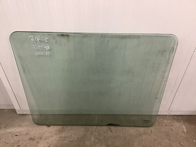 Liebherr Window Glass - Staklo i delovi: slika 1 Liebherr Window Glass - Staklo i delovi: slika 1