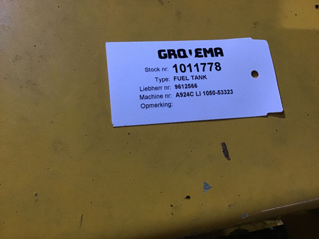 Rezervni deo Liebherr Fuel Tank: slika 7