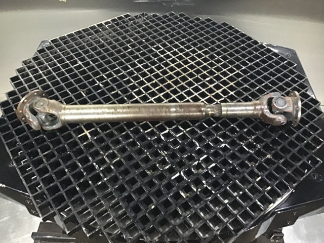 ZF Propeller Shaft - Polosovina: slika 1 ZF Propeller Shaft - Polosovina: slika 1