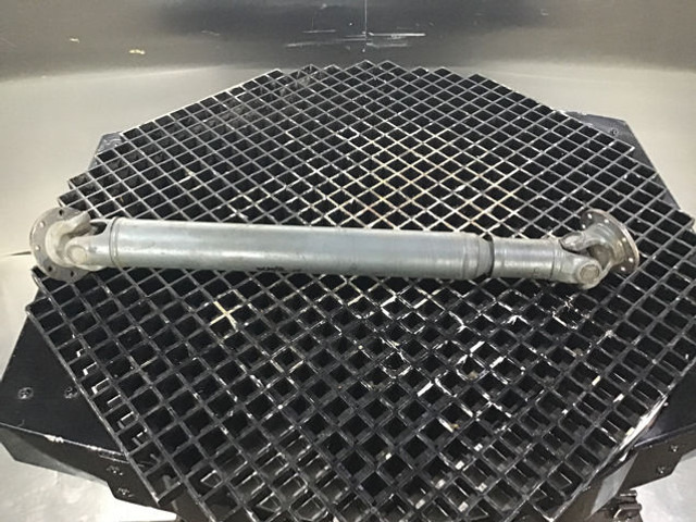 ZF Propeller Shaft - Polosovina: slika 2 ZF Propeller Shaft - Polosovina: slika 2