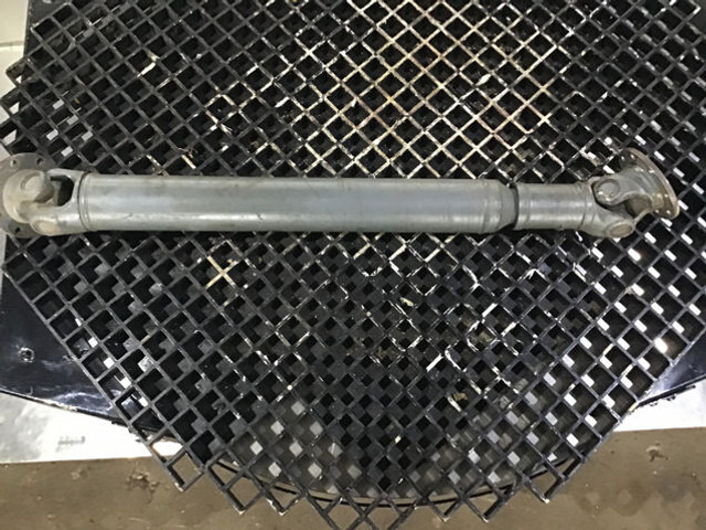 ZF Propeller Shaft - Polosovina: slika 3 ZF Propeller Shaft - Polosovina: slika 3