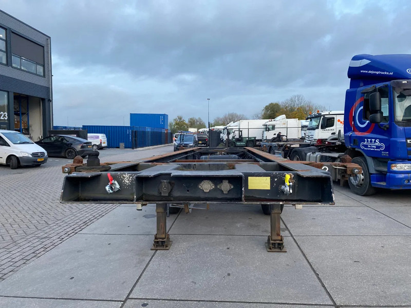 Renders Euro 700 / Container Chassis / 20 FT - Poluprikolica za prevoz kontejnera/ Poluprikolica sa promenjivim sandukom: slika 5 Renders Euro 700 / Container Chassis / 20 FT - Poluprikolica za prevoz kontejnera/ Poluprikolica sa promenjivim sandukom: slika 5