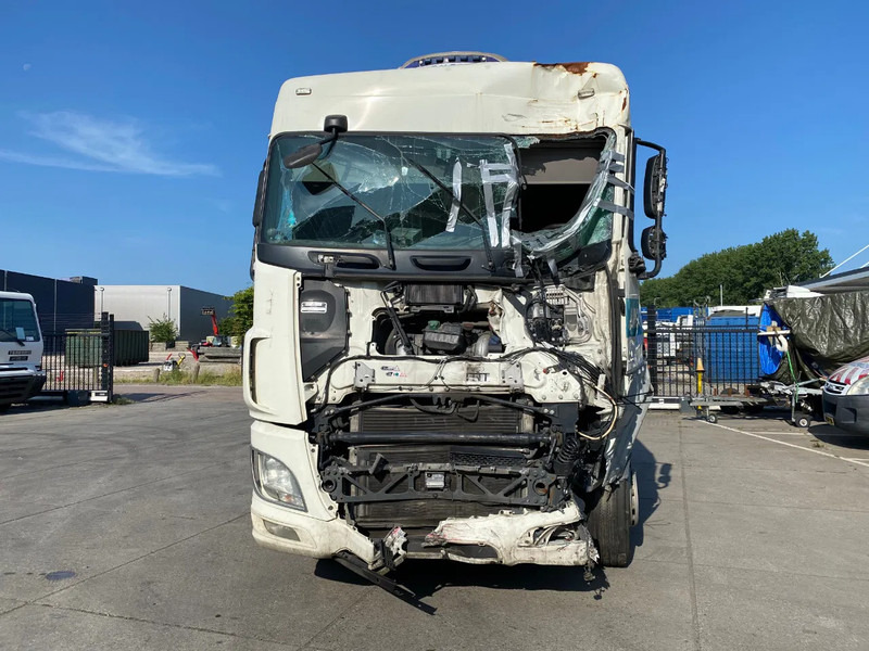 DAF XF 106.460 SC / Damaged / Stand Airco - Tegljač: slika 2 DAF XF 106.460 SC / Damaged / Stand Airco - Tegljač: slika 2