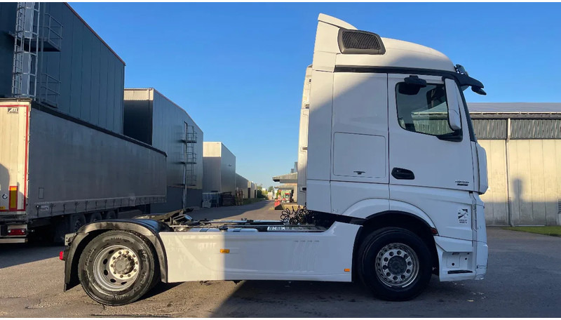 Mercedes-Benz Actros 1945 - Tegljač: slika 4 Mercedes-Benz Actros 1945 - Tegljač: slika 4