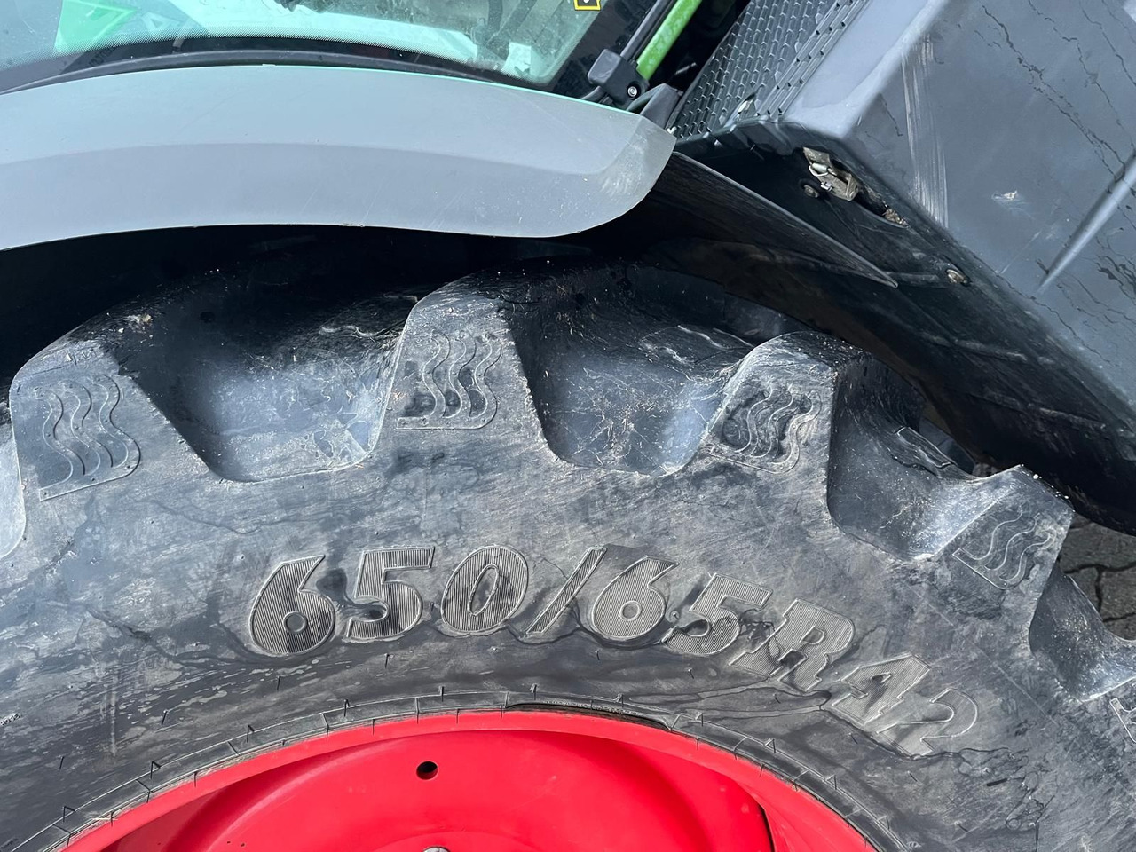 Fendt 724 Vario - Traktor: slika 4 Fendt 724 Vario - Traktor: slika 4