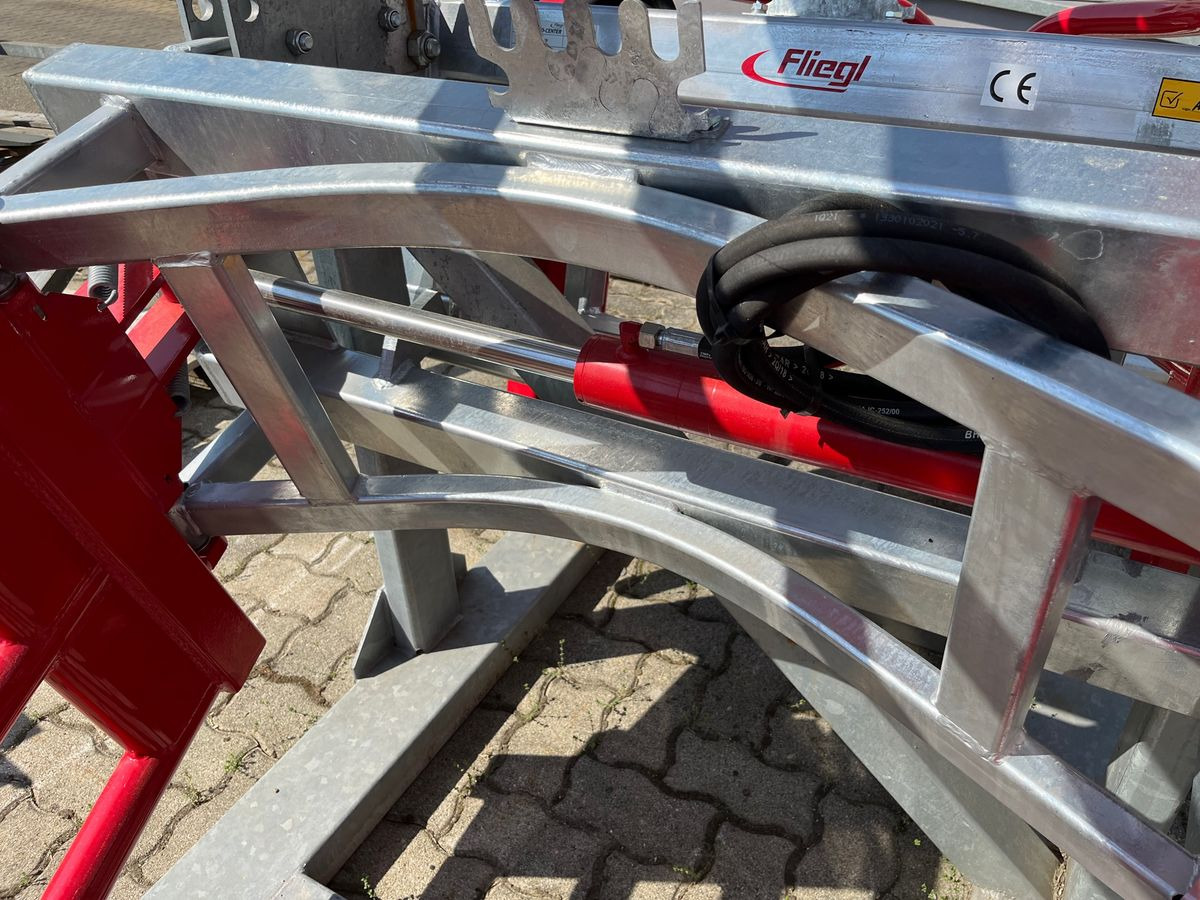 Fliegl Profi Combi - Stezaljka za Poljoprivredna mašina: slika 3 Fliegl Profi Combi - Stezaljka za Poljoprivredna mašina: slika 3