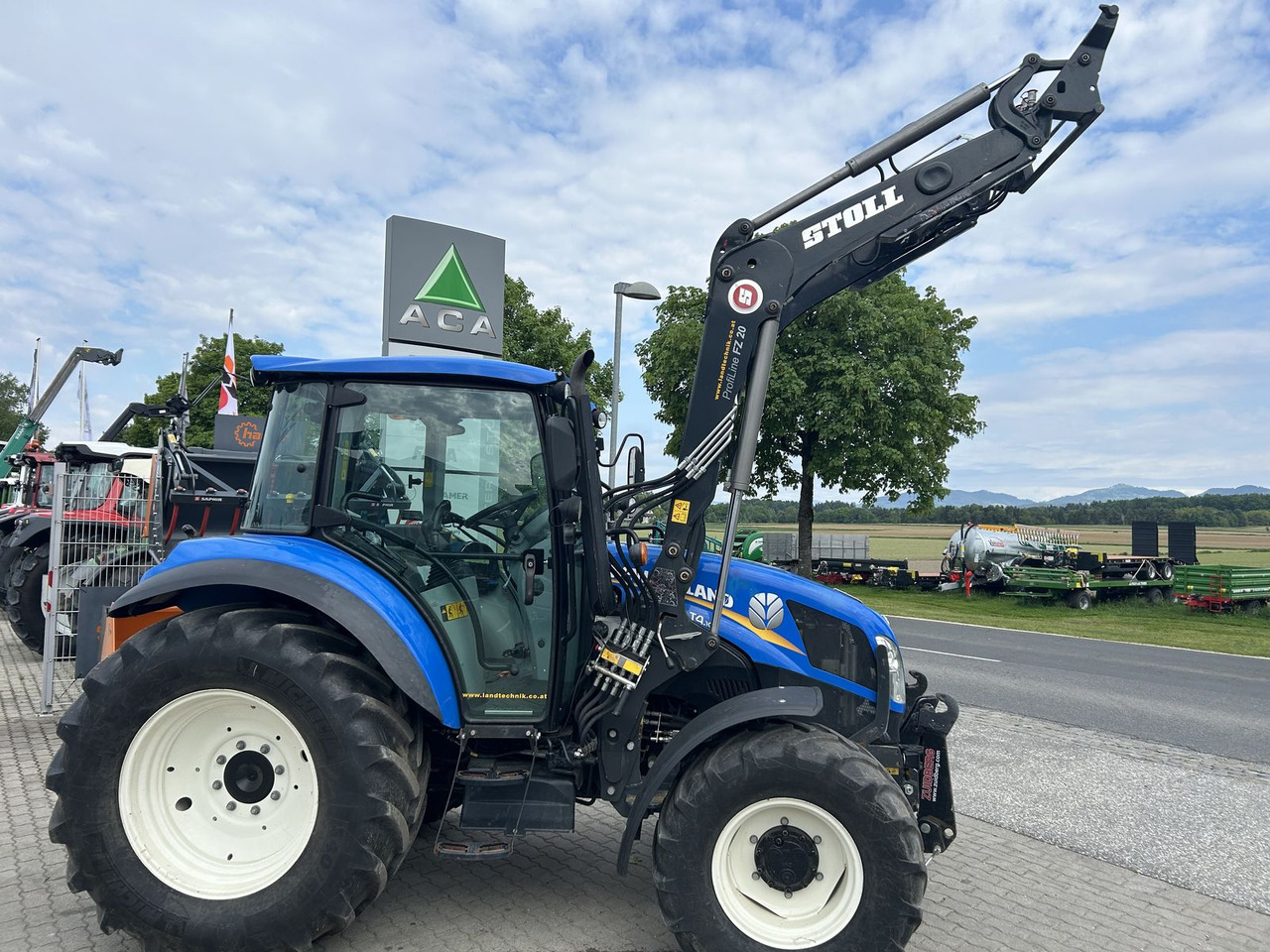 New Holland T4.105 - Traktor: slika 2 New Holland T4.105 - Traktor: slika 2