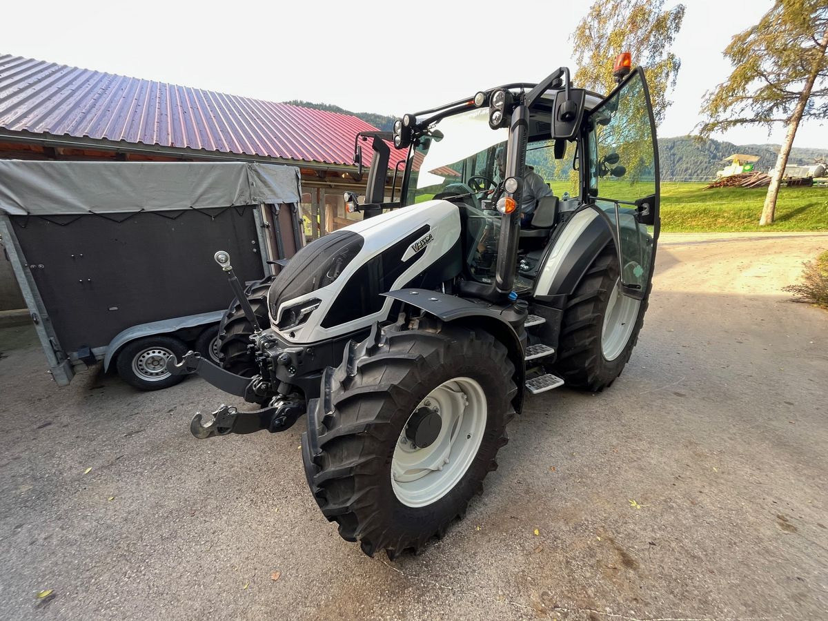 Valtra G135 VERSU - Traktor: slika 2 Valtra G135 VERSU - Traktor: slika 2