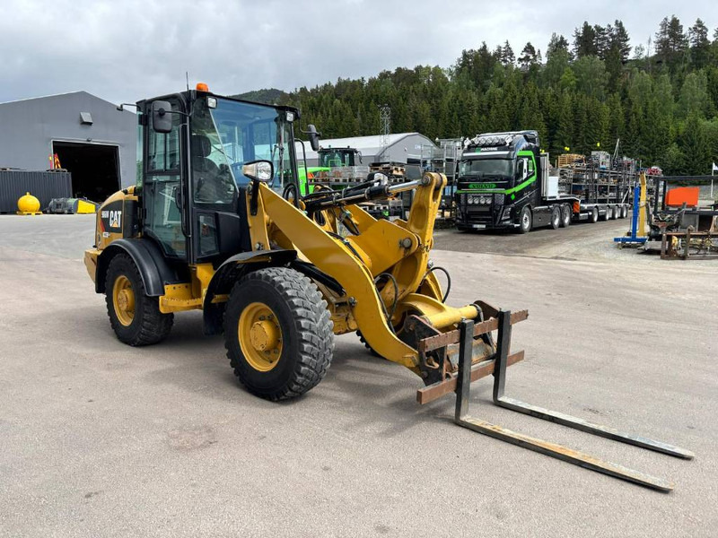 Cat 906M - Utovarivač točkaš: slika 4 Cat 906M - Utovarivač točkaš: slika 4