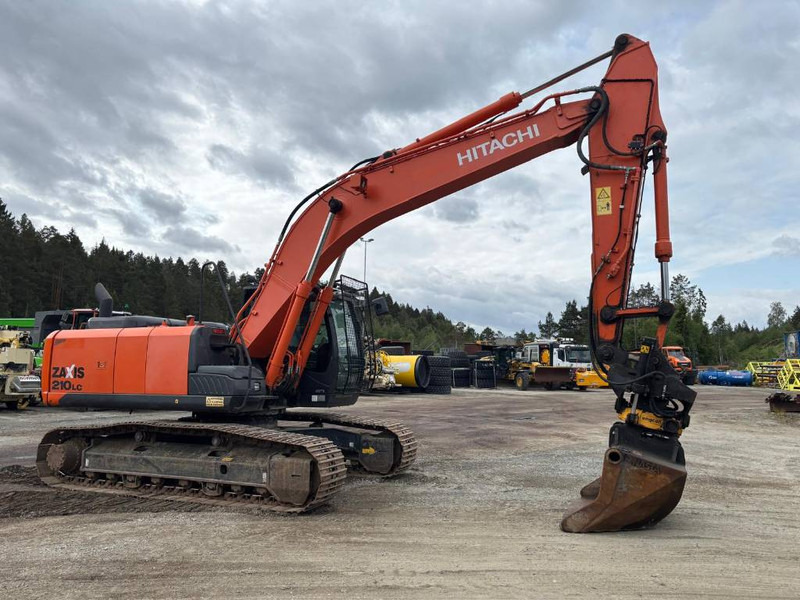 Hitachi !! SOLD !! ZX 210 LC-5 B - Bager guseničar: slika 2 Hitachi !! SOLD !! ZX 210 LC-5 B - Bager guseničar: slika 2