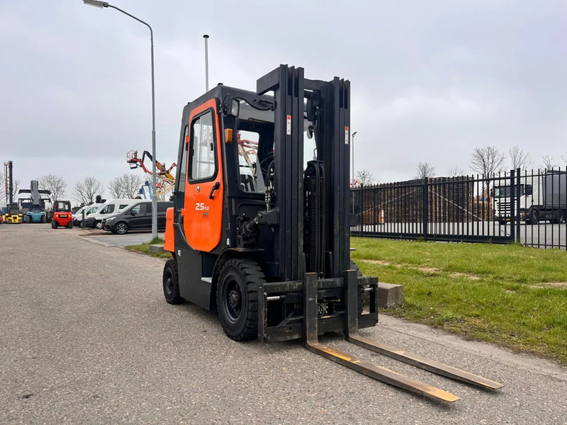 Doosan D25G PLUS - Viljuškar: slika 3 Doosan D25G PLUS - Viljuškar: slika 3