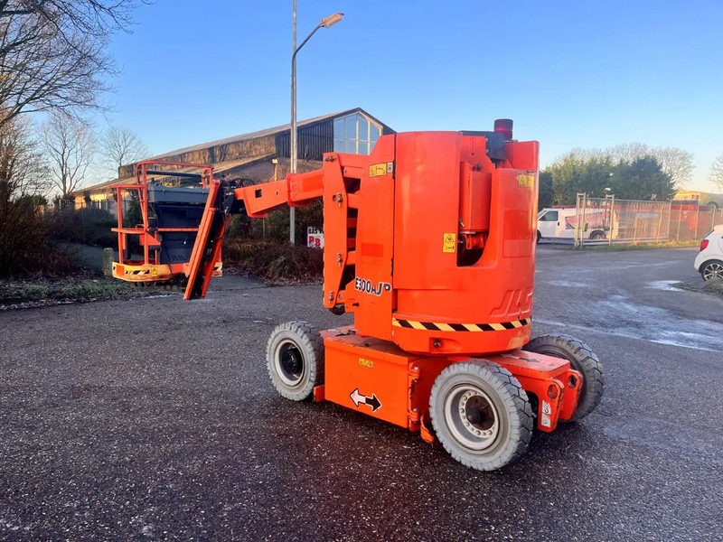 JLG E300AJP - Zglobna platforma: slika 4 JLG E300AJP - Zglobna platforma: slika 4
