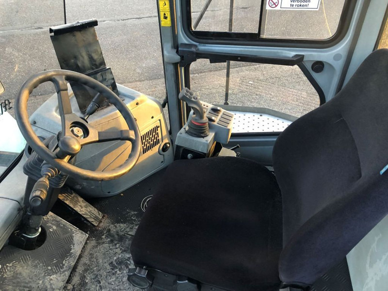 KONECRANES SMV4531 TB5 - Dizalica za kontejnere: slika 3 KONECRANES SMV4531 TB5 - Dizalica za kontejnere: slika 3