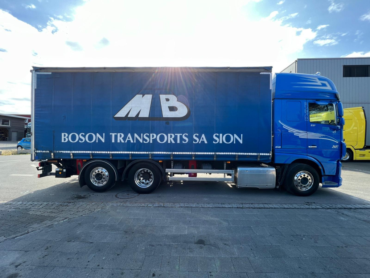 DAF XF510 6x2 - Kamion sa ceradom: slika 4 DAF XF510 6x2 - Kamion sa ceradom: slika 4
