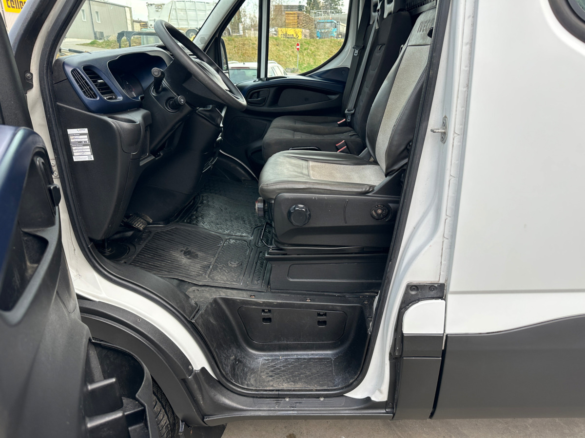 Furgon IVECO 35C18V Daily Servicewagen Sortimo: slika 20