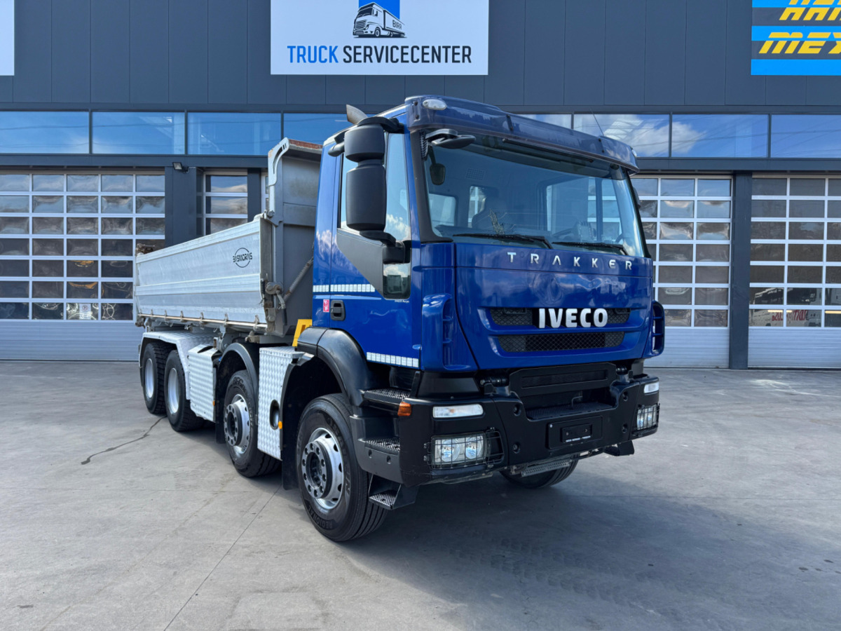 IVECO Trakker 450 8x4 3-Seitenkipper Moser - Istovarivač: slika 5 IVECO Trakker 450 8x4 3-Seitenkipper Moser - Istovarivač: slika 5