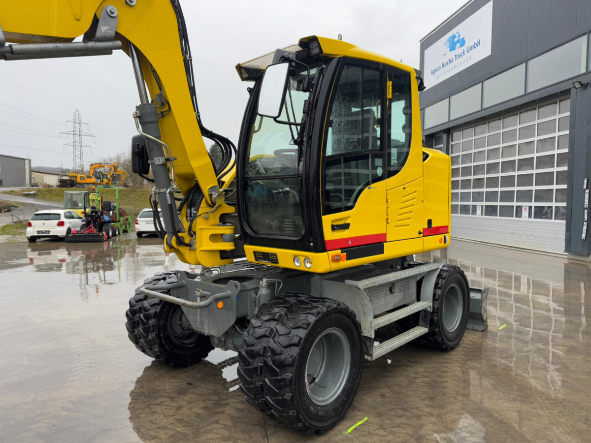 LIEBHERR 910 Compact Litronic Powertilt LIEBHERR 910 Compact Litronic Powertilt: slika 8