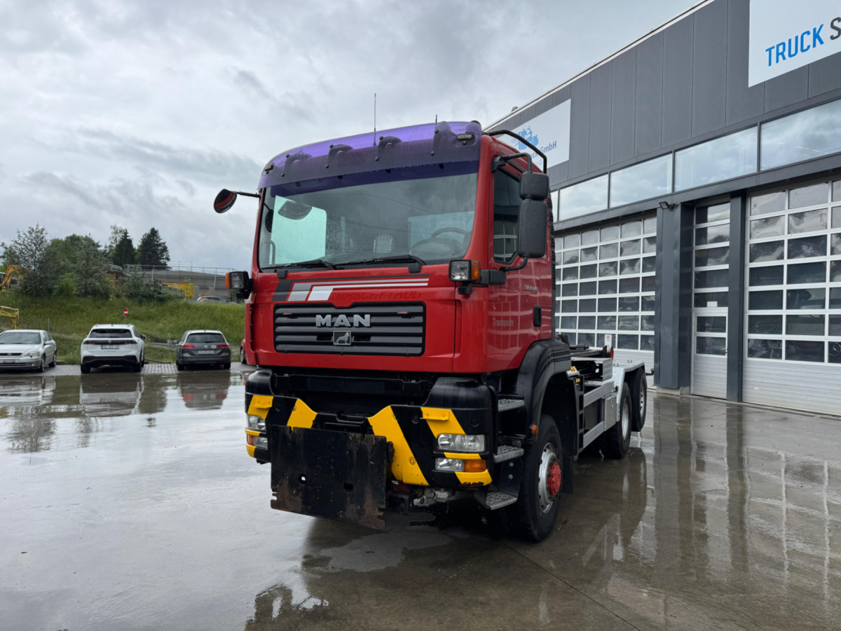 MAN TGA 28.440 6x4/4 AHK - Kamion sa hidrauličnom kukom: slika 1 MAN TGA 28.440 6x4/4 AHK - Kamion sa hidrauličnom kukom: slika 1