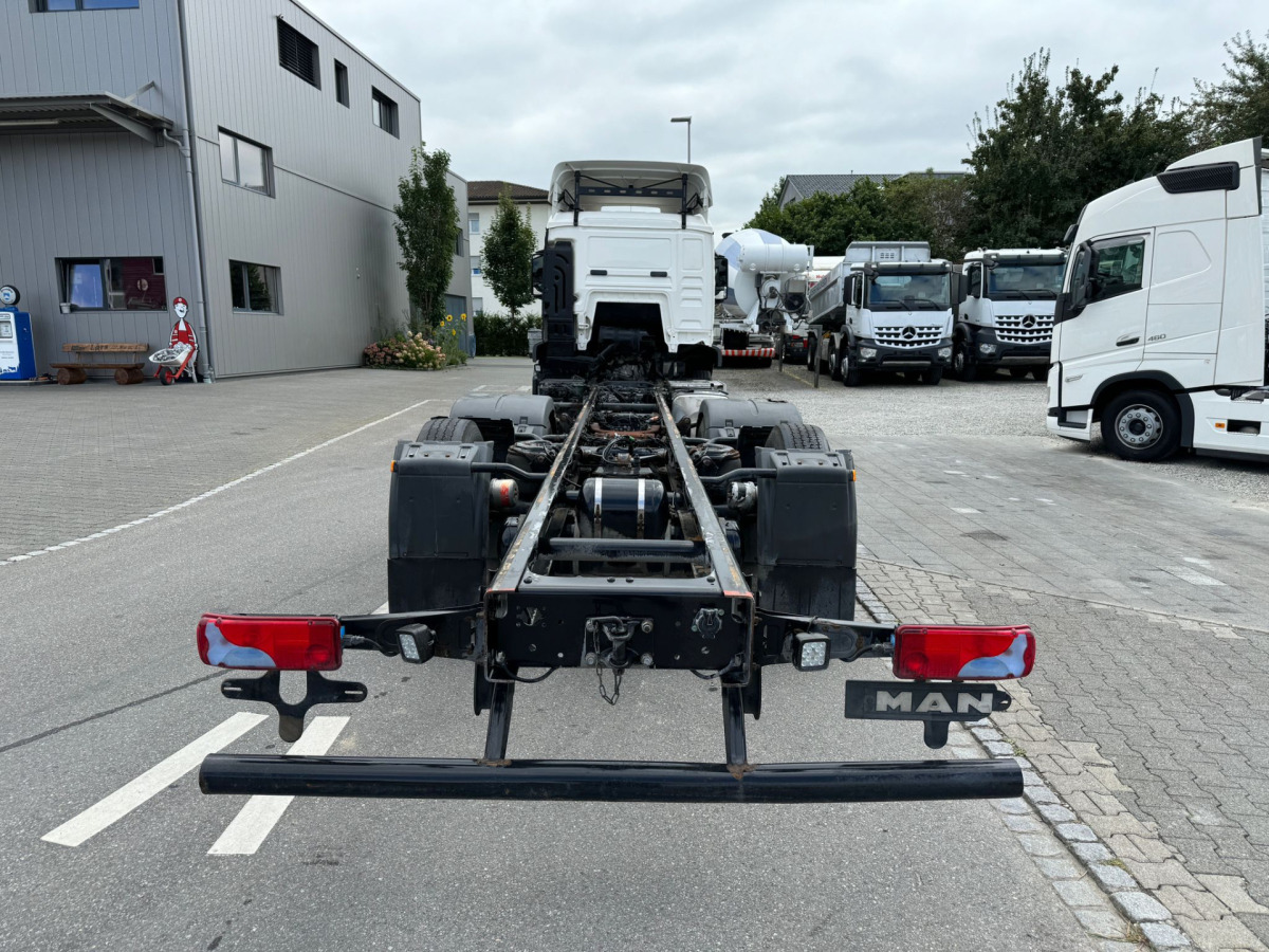 MAN TGS 26.440 6x2 Chassis - Kamion sa golom šasijom i zatvorenom kabinom: slika 5 MAN TGS 26.440 6x2 Chassis - Kamion sa golom šasijom i zatvorenom kabinom: slika 5