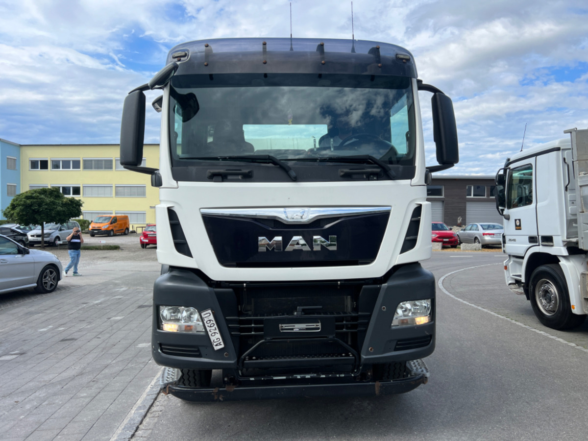 MAN TGS 35.480 10x4 10m3 Förderband 17M Liebherr - Mikser za beton: slika 2 MAN TGS 35.480 10x4 10m3 Förderband 17M Liebherr - Mikser za beton: slika 2