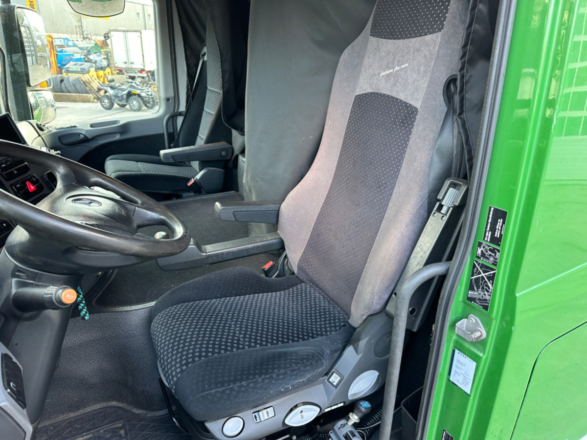 Istovarivač, Kamion sa dizalicom MERCEDES 2551 V8 6x2 Fassi 185-5 Bj.2020: slika 11