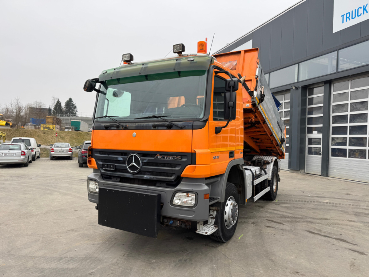 MERCEDES Actros 1841 4x4 mit Schneeplfug - Istovarivač: slika 1 MERCEDES Actros 1841 4x4 mit Schneeplfug - Istovarivač: slika 1
