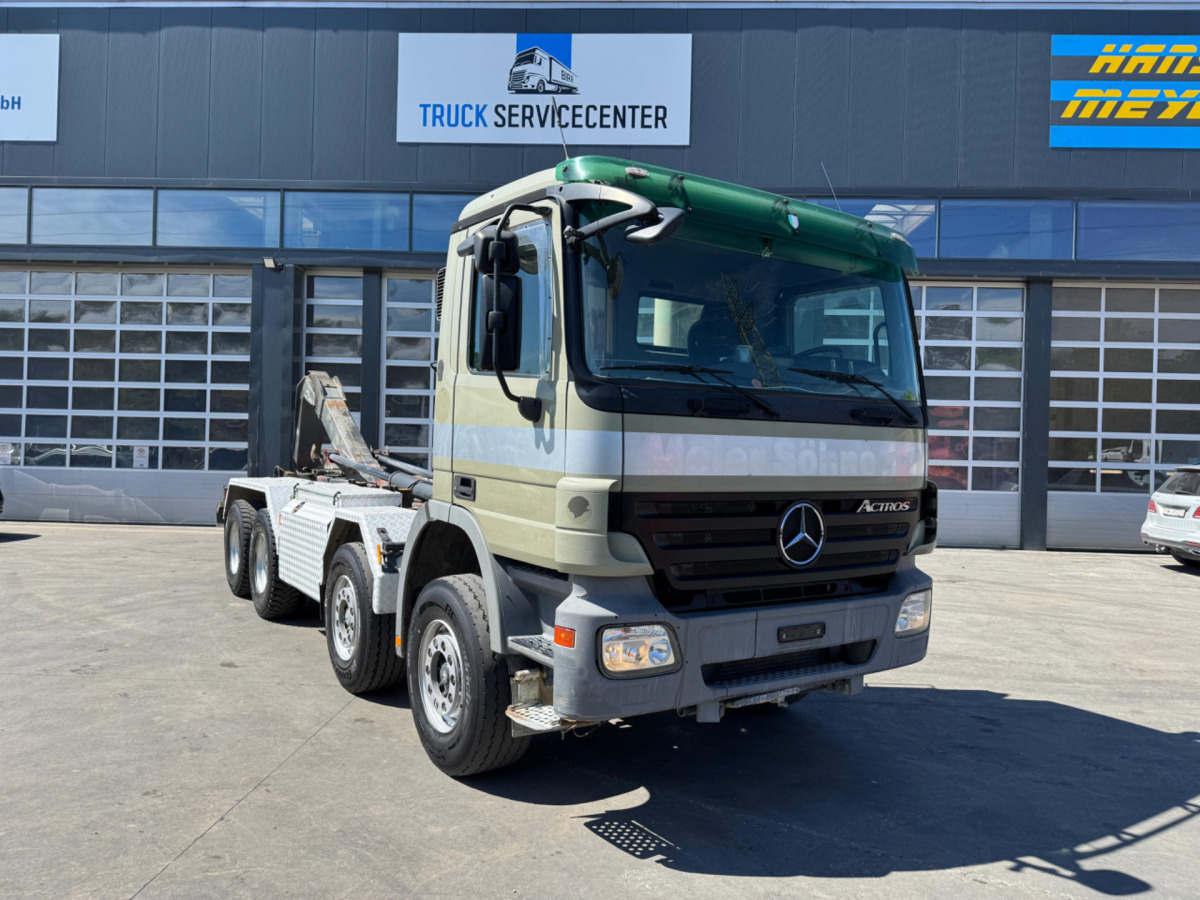 MERCEDES Actros 3244 8x4 Hiab 26T AHK - Kamion sa hidrauličnom kukom: slika 2 MERCEDES Actros 3244 8x4 Hiab 26T AHK - Kamion sa hidrauličnom kukom: slika 2