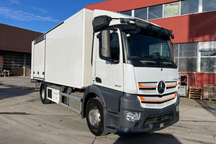 Mercedes-Benz 4x Antos 1843 4x2 Kühler - Hladnjača: slika 3 Mercedes-Benz 4x Antos 1843 4x2 Kühler - Hladnjača: slika 3