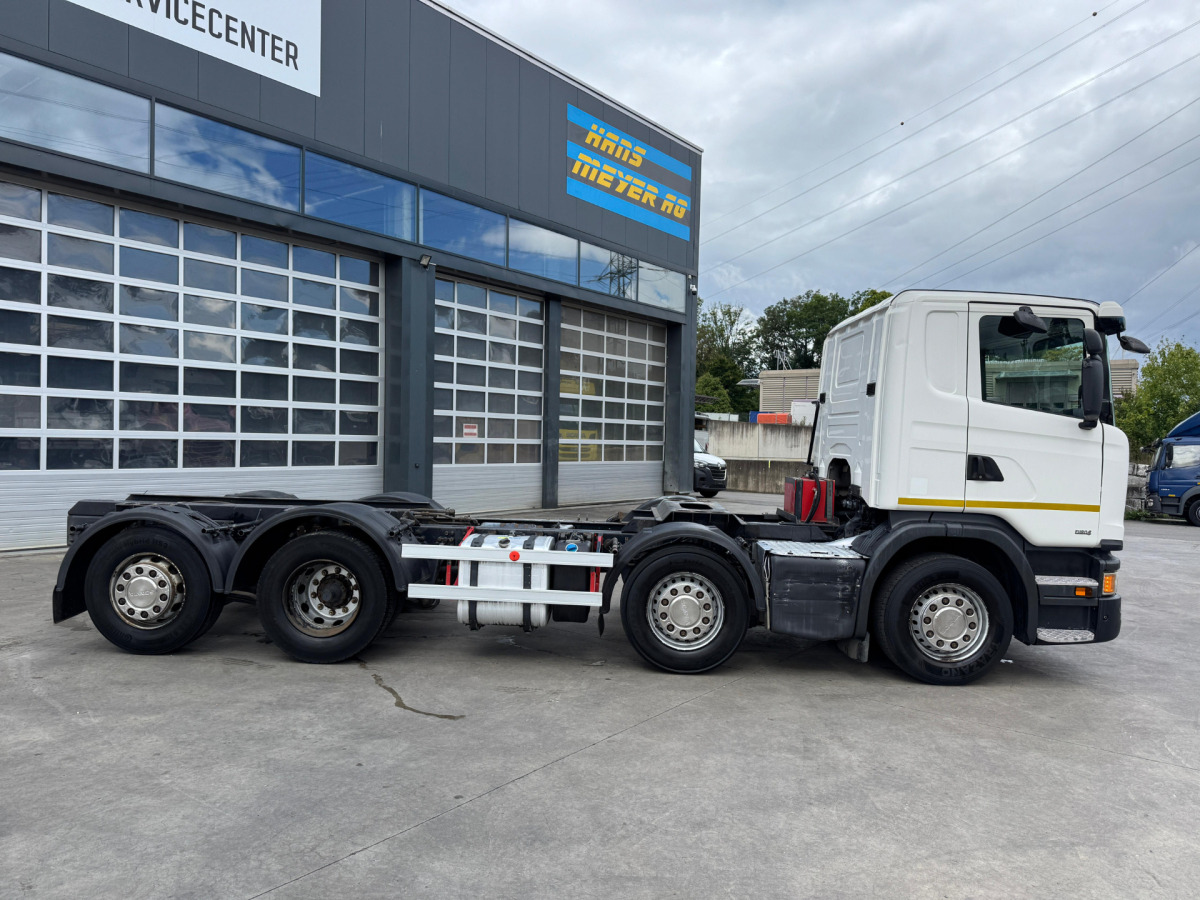 SCANIA G450 8x2 Fahrgestell - Kamion sa golom šasijom i zatvorenom kabinom: slika 4 SCANIA G450 8x2 Fahrgestell - Kamion sa golom šasijom i zatvorenom kabinom: slika 4