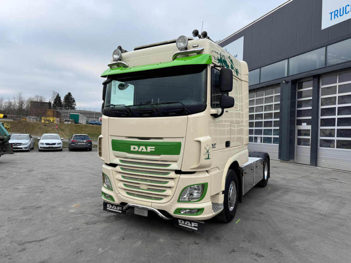 DAF XF460 4x2 - Tegljač: slika 1 DAF XF460 4x2 - Tegljač: slika 1