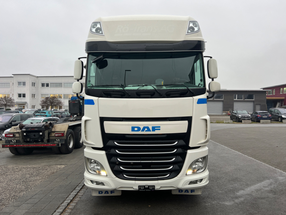 DAF XF460 SUPERSPACE - Tegljač: slika 2 DAF XF460 SUPERSPACE - Tegljač: slika 2