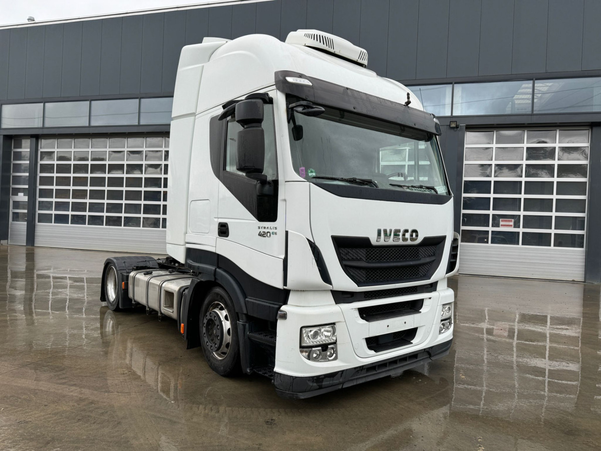 IVECO Stralis 420 Mega - Tegljač: slika 1 IVECO Stralis 420 Mega - Tegljač: slika 1
