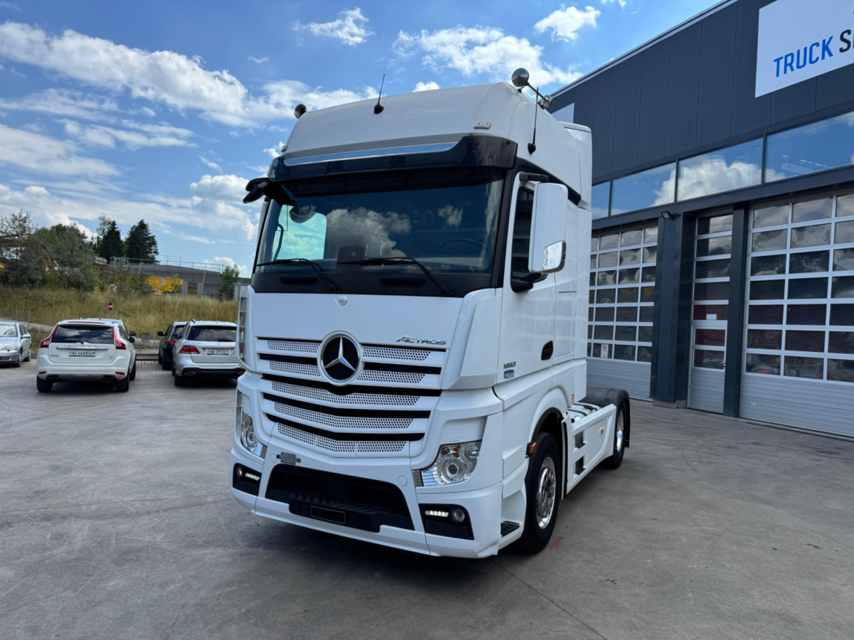 MERCEDES Actros 1853 4x2 - Tegljač: slika 1 MERCEDES Actros 1853 4x2 - Tegljač: slika 1
