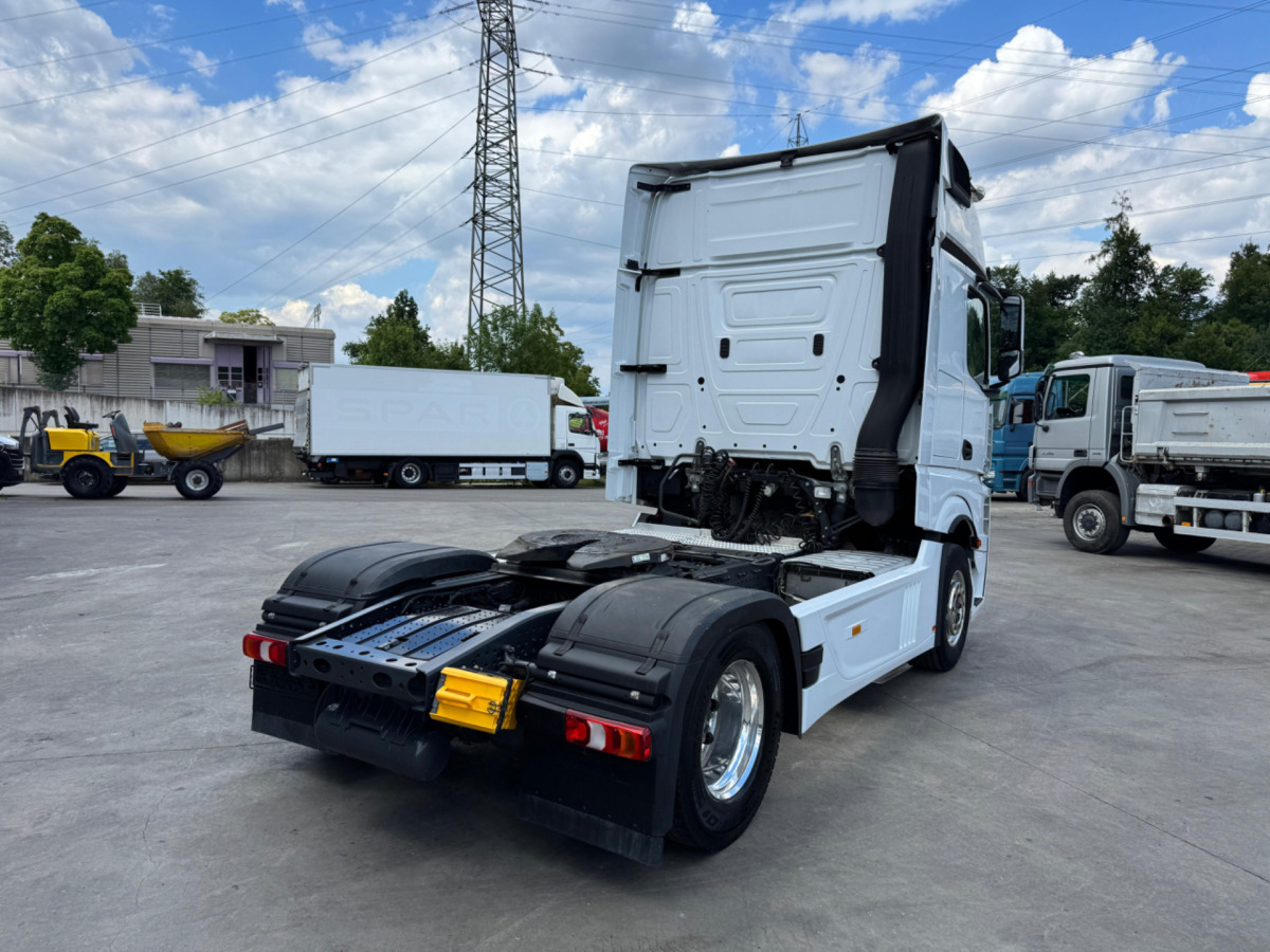 MERCEDES Actros 1853 4x2 - Tegljač: slika 5 MERCEDES Actros 1853 4x2 - Tegljač: slika 5