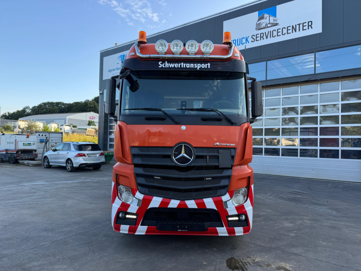 MERCEDES Actros 3358 6x4 120T - Tegljač: slika 2 MERCEDES Actros 3358 6x4 120T - Tegljač: slika 2
