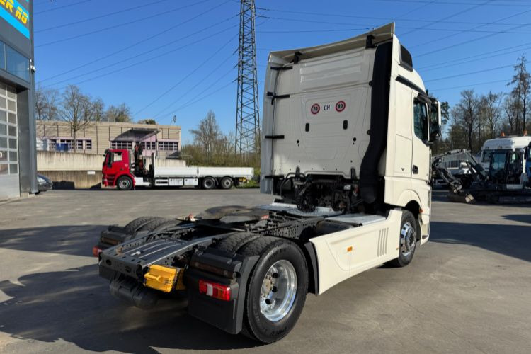 Mercedes-Benz Actros 1843 4x2 ADR - Tegljač: slika 3 Mercedes-Benz Actros 1843 4x2 ADR - Tegljač: slika 3