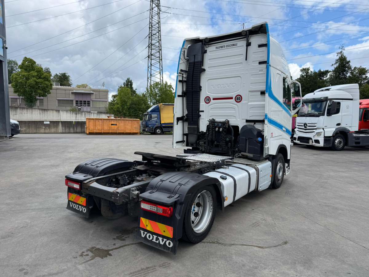 VOLVO FH-460 4x2 Mega Verstellbare Sattelkupplung - Tegljač: slika 5 VOLVO FH-460 4x2 Mega Verstellbare Sattelkupplung - Tegljač: slika 5