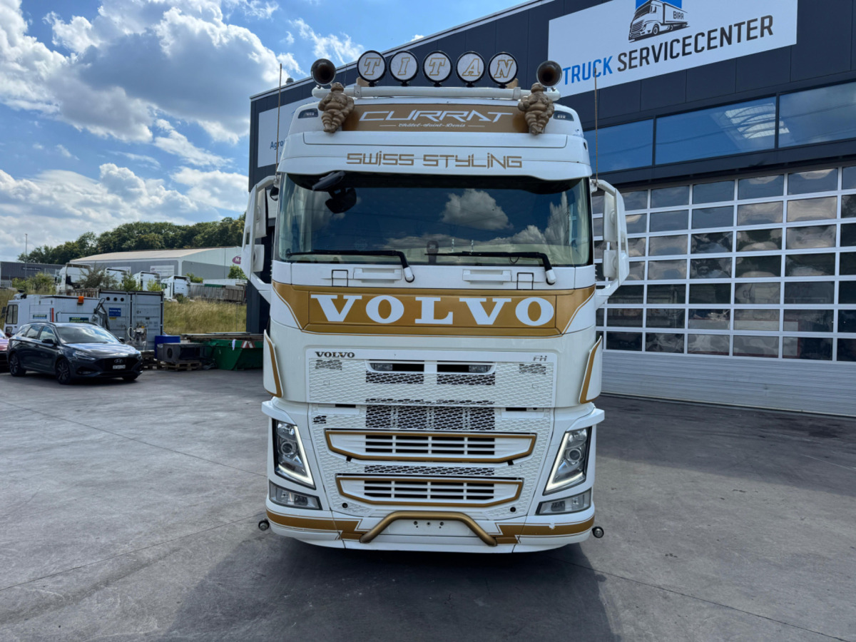 VOLVO FH-460 4x2 - Tegljač: slika 2 VOLVO FH-460 4x2 - Tegljač: slika 2
