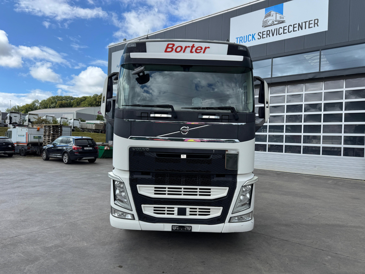 VOLVO FH-460 6x2 LBW - Kamion za prevoz kontejnera/ Kamion sa promenjivim sandukom: slika 2 VOLVO FH-460 6x2 LBW - Kamion za prevoz kontejnera/ Kamion sa promenjivim sandukom: slika 2
