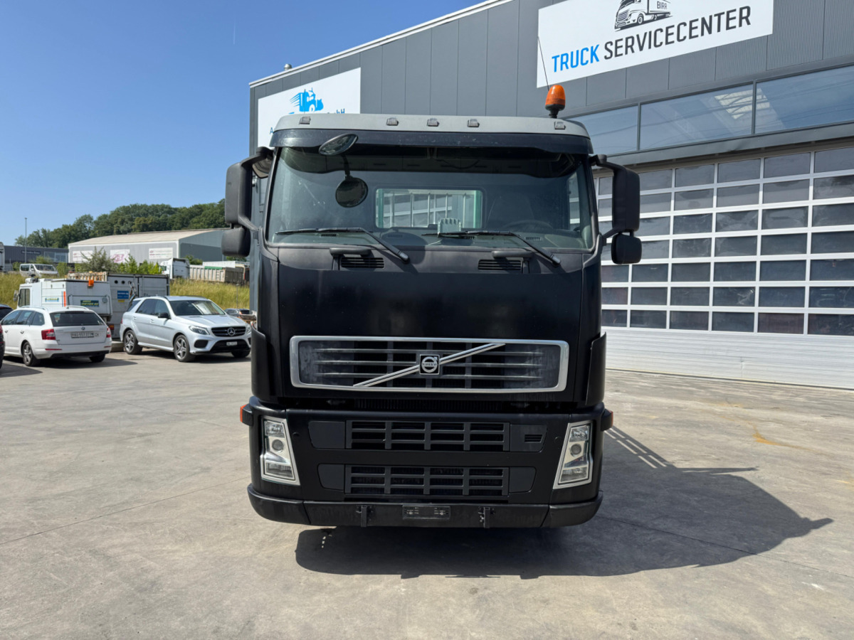 VOLVO FH-460 6x2 PK16502-4 - Kamion sa dizalicom: slika 4 VOLVO FH-460 6x2 PK16502-4 - Kamion sa dizalicom: slika 4