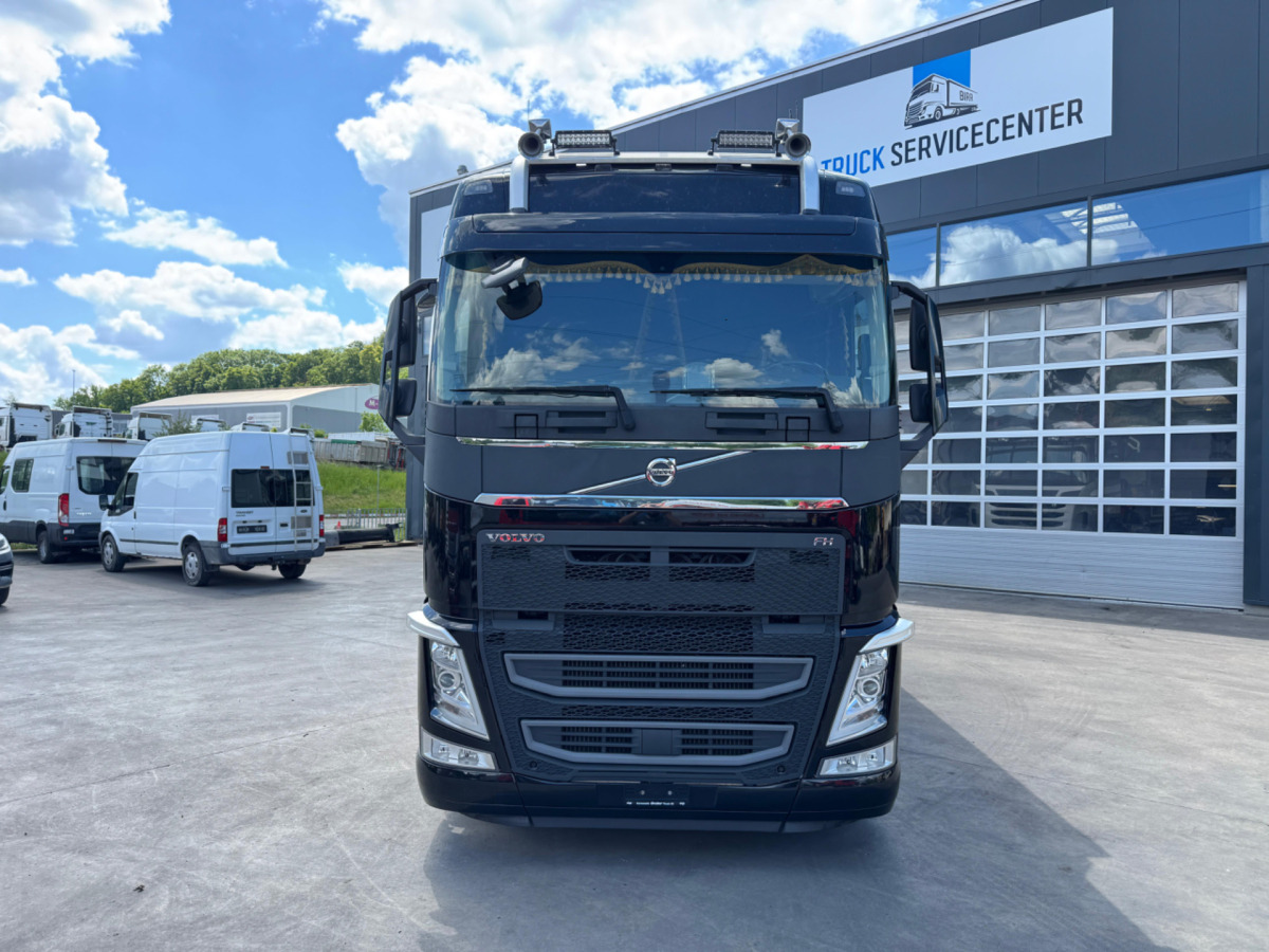 VOLVO FH-540 6x2 - Kamion sa ceradom: slika 2 VOLVO FH-540 6x2 - Kamion sa ceradom: slika 2