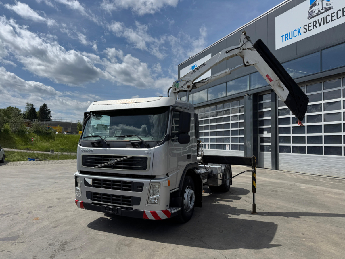 VOLVO FM-400 4x2 Bonfiglioli 15000-4 - Kamion sa dizalicom: slika 1 VOLVO FM-400 4x2 Bonfiglioli 15000-4 - Kamion sa dizalicom: slika 1