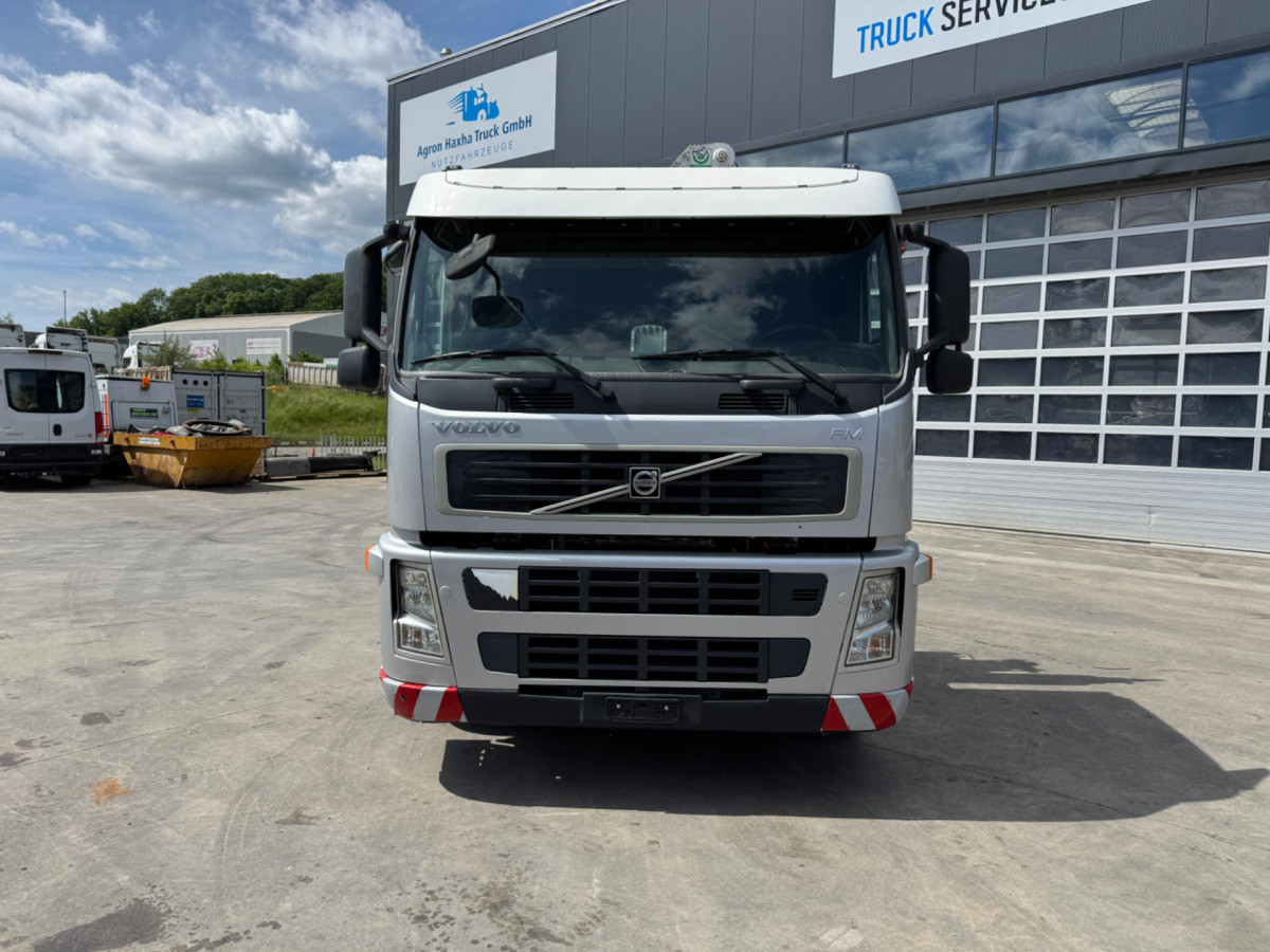 VOLVO FM-400 4x2 Bonfiglioli 15000-4 - Kamion sa dizalicom: slika 3 VOLVO FM-400 4x2 Bonfiglioli 15000-4 - Kamion sa dizalicom: slika 3