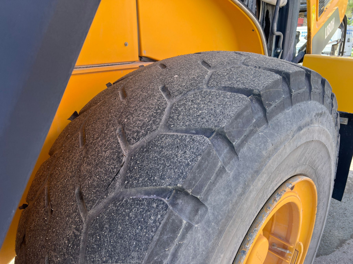 VOLVO L180H - Utovarivač točkaš: slika 3 VOLVO L180H - Utovarivač točkaš: slika 3